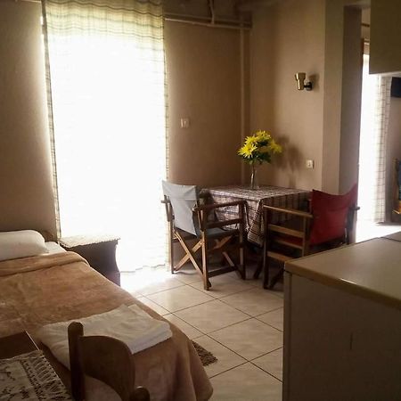 Pansion Vasiliki Apartment Ouranoupoli Exterior photo