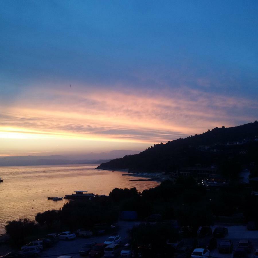 Pansion Vasiliki Apartment Ouranoupoli Exterior photo